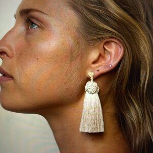 HART Jewelry - White Tassle Earrings